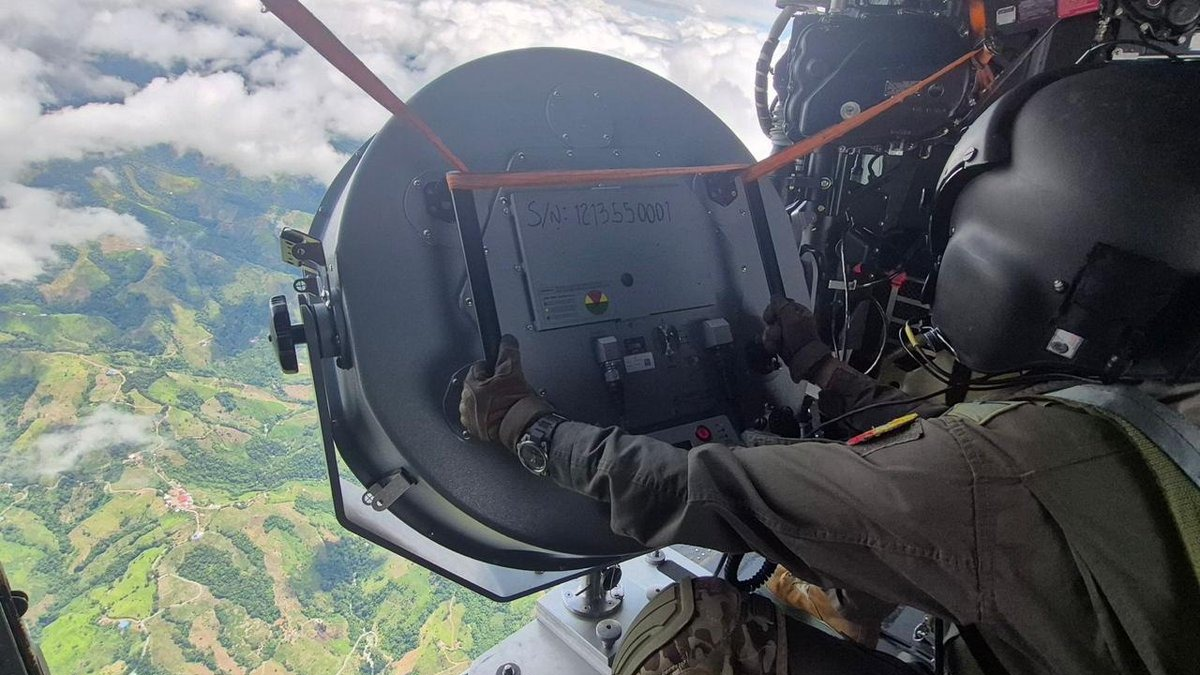 Cinco presuntos integrantes de las disidencias ‘Carlos Patiño’ y ‘Jaime Martínez’ se entregan en Argelia, Cauca, tras campañas aéreas del Ejército
