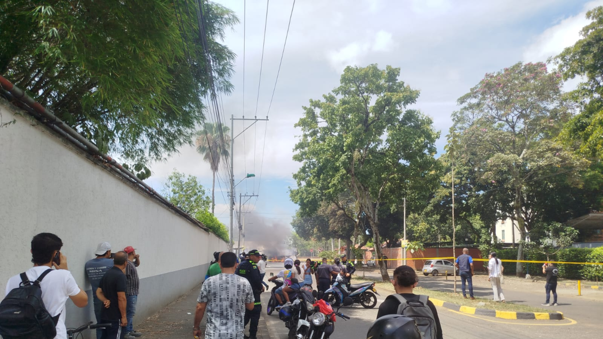 Atención: | Atentado de carro cargado con explosivos contra la Tercera Brigada del Ejército en el sur Cali: esto es lo que se sabe