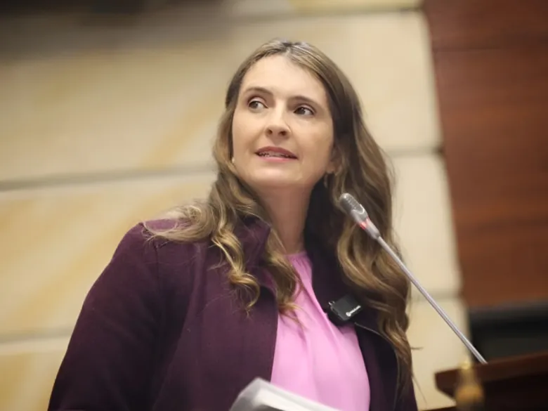 Alerta por amenazas contra Paloma Valencia: Centro Democrático denuncia “barbarie contra la democracia”