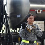 Nataly Salinas: Suboficial con las botas bien puestas que abastece aeronaves militares