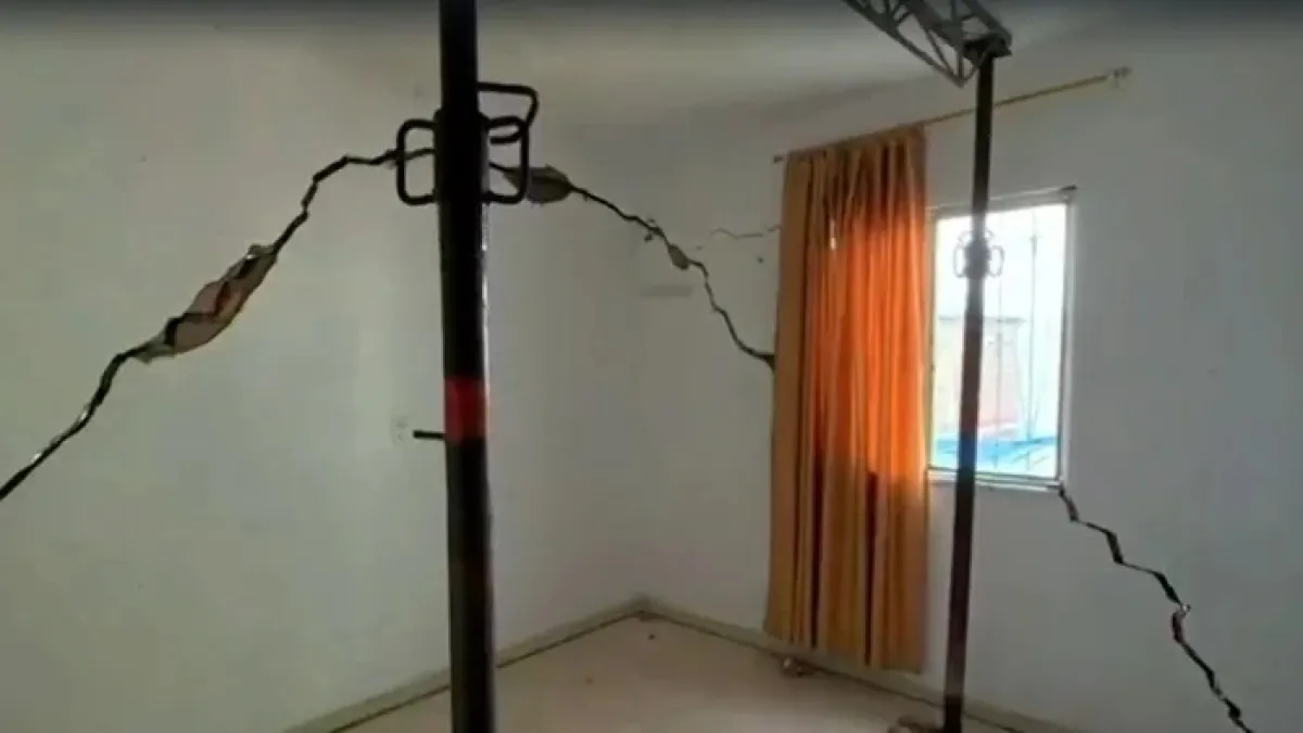 Un barrio de Bucaramanga en riesgo de que se desplomen varias viviendas por grandes grietas: declaran calamidad pública