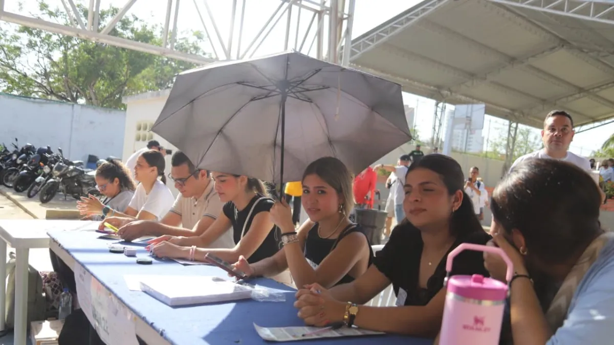 El calor marca las primeras horas de las presidenciales en Barranquilla: baja afluencia en puestos y jurados enfrentan sensación térmica de 35 grados