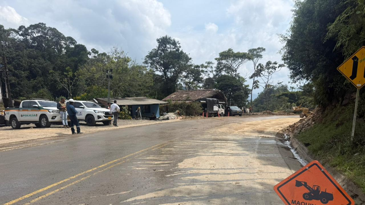 Ante preocupación por el estado de las vías, el gobernador de Antioquia solicitó a la Nación la cesión de los tramos del Invías