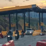Ataque con explosivos destruye peaje de Mondomo en la vía Panamericana entre Popayán y Cali