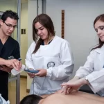 Lupa a la belleza en Medellín: intensifican controles a establecimientos de estética para evitar procedimientos ilegales y riesgos a la salud