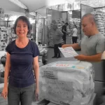 Solidaridad sin fronteras ni barreras: voluntarios de diferentes países y con discapacidad suman esfuerzos para ayudar en el centro de acopio de Cali