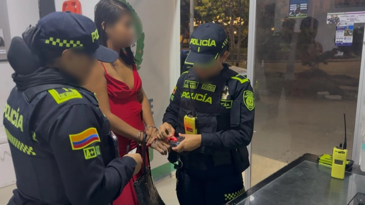 Así delinquía una mujer que ingresaba a los hoteles de la zona turística de Cartagena con cédulas falsas y es asociada con asaltos a extranjeros