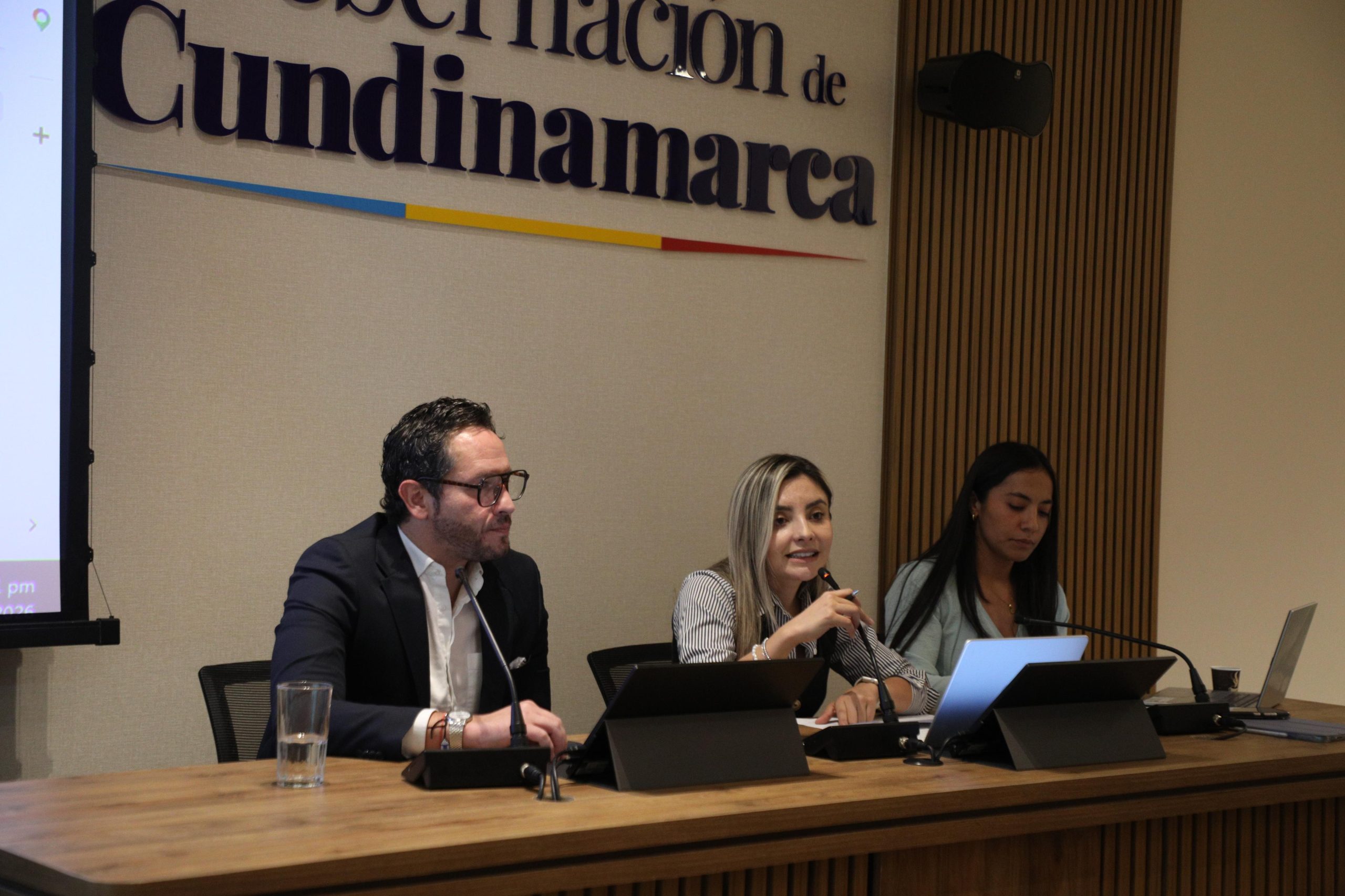 Cundinamarca hace seguimiento a proyectos productivos, acceso a tierras y vivienda para firmantes del Acuerdo de Paz