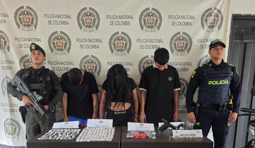 Golpe a “Los del Libertador” en Flandes: tres capturados, armas y más de 380 dosis de estupefacientes incautadas