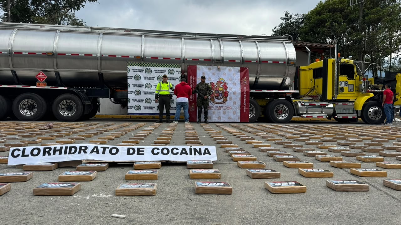 Incautan más de 653 kilos de cocaína ocultos en un vehículo cisterna en La Tebaida